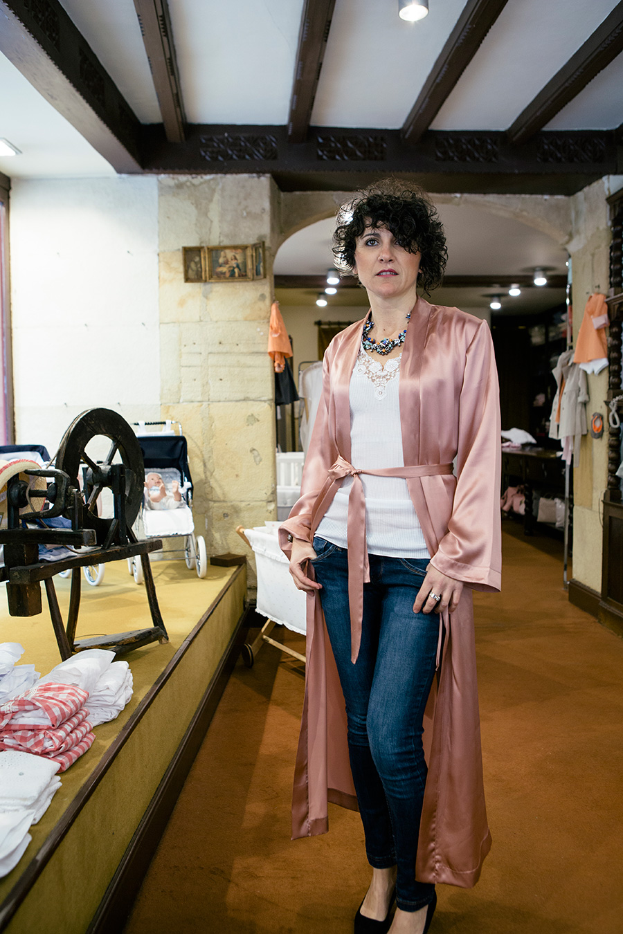 artesano, hecho a mano, lingería, lencería, tendencia pijama, collar, bata, seda, jeans, denim