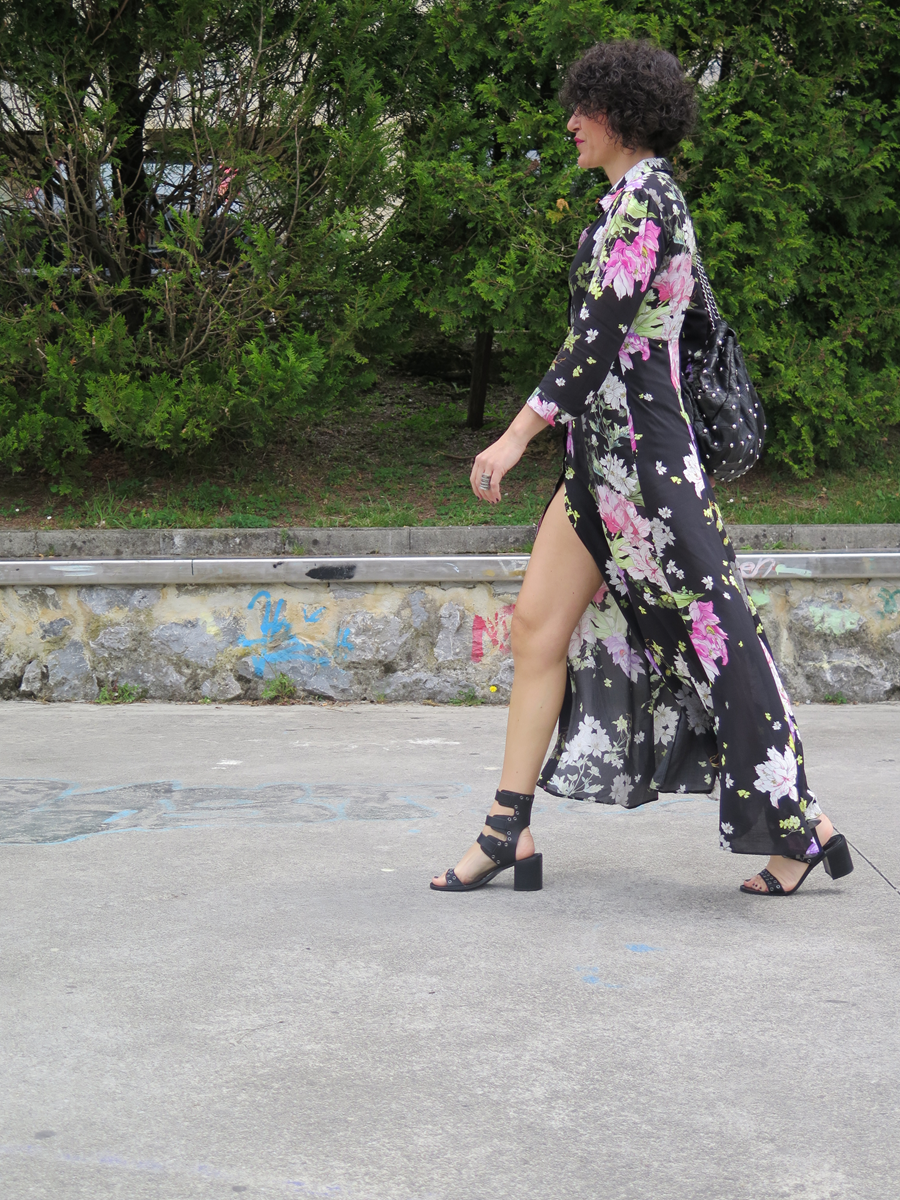 vestido largo, maxidress, sandals, maxiflowers, vestido camisero, bag, bolso saco, tachuelas