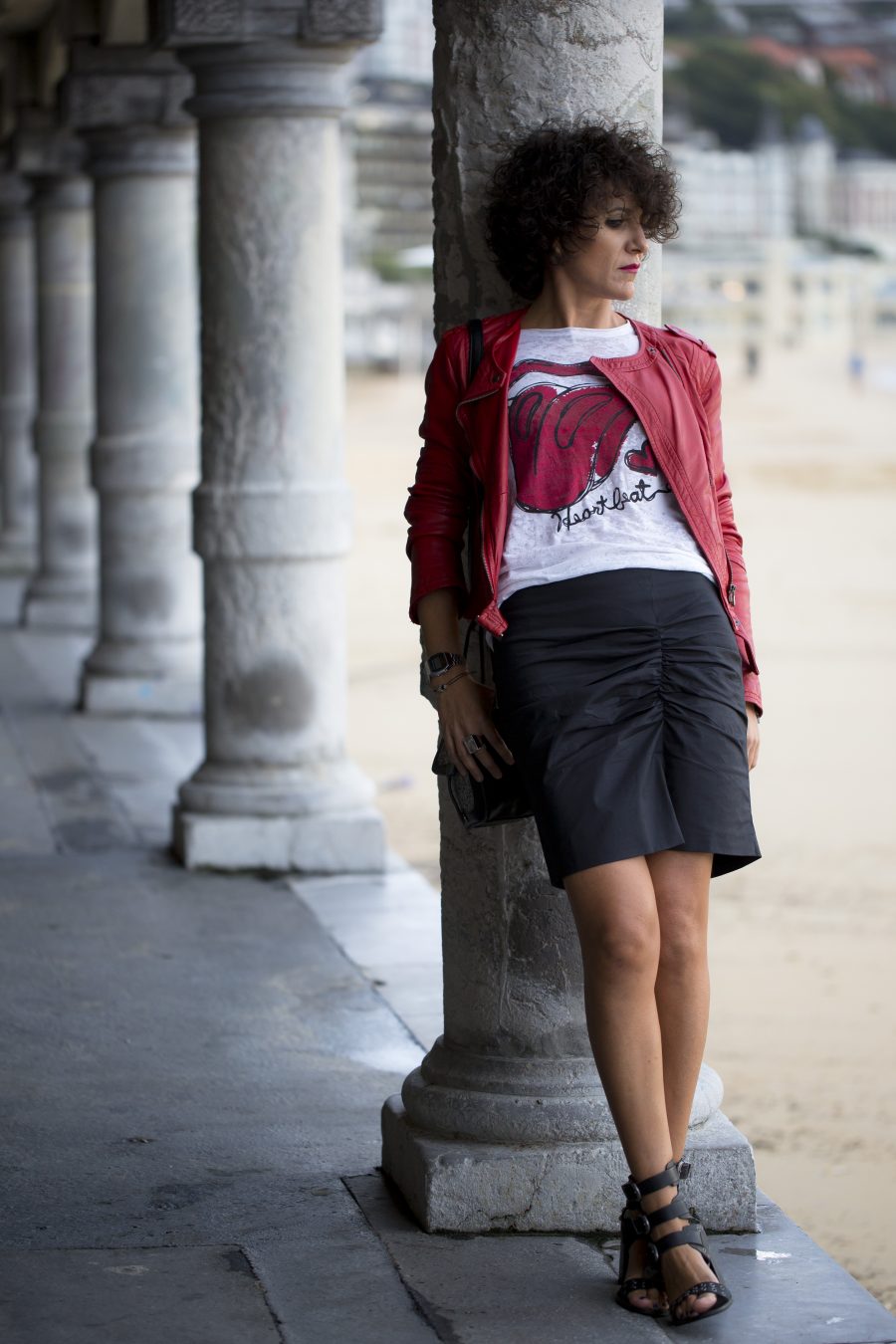 Zergatik, concurso bloggers, donostia, what,s your style missclov, Rebeca Valdivia, falda lápiz, bolso bandolera