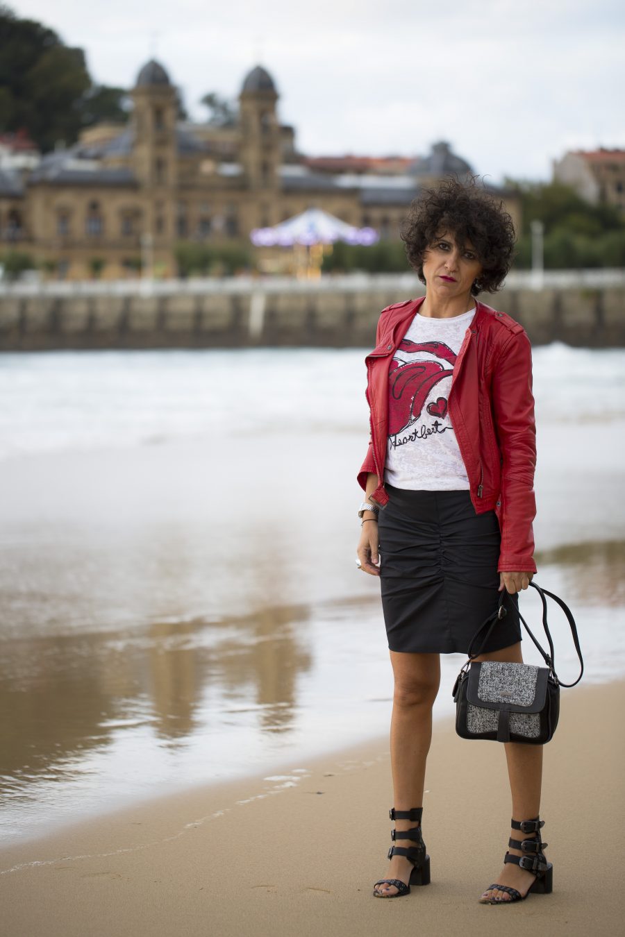 Zergatik, concurso bloggers, donostia, what,s your style missclov, Rebeca Valdivia, falda lápiz, bolso bandolera