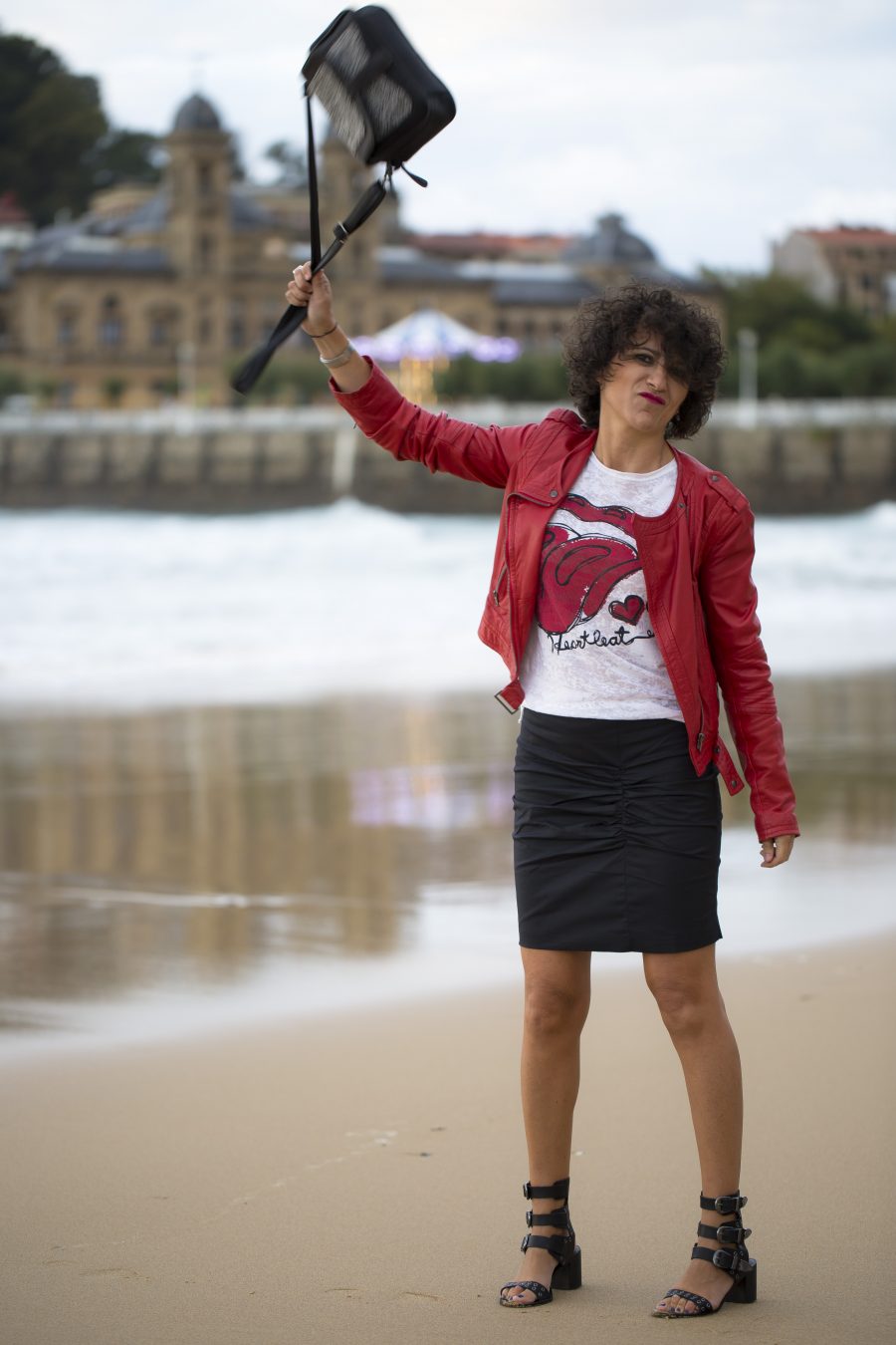 Zergatik, concurso bloggers, donostia, what,s your style missclov, Rebeca Valdivia, falda lápiz, bolso bandolera