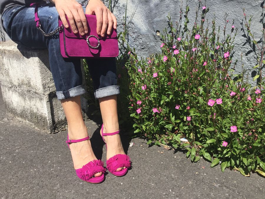 Rebeca Valdivia, personal shopper, Donostia, San Sebastián, Miss Clov, boybriend jeans, sandalis tacón, boho, flecos, frills sandals, top Kilate, origami, papiroflexia, bolso bandolera, bag, white blazer, americana blanca, curls, rizos, curlpower