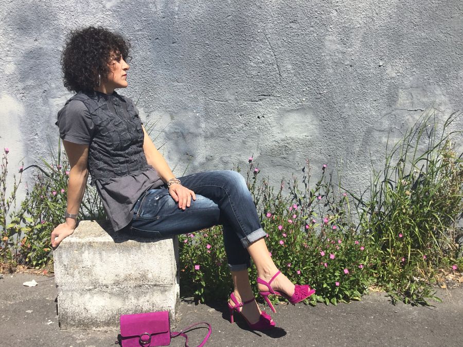 Rebeca Valdivia, personal shopper, Donostia, San Sebastián, Miss Clov, boybriend jeans, sandalis tacón, boho, flecos, frills sandals, top Kilate, origami, papiroflexia, bolso bandolera, bag, white blazer, americana blanca, curls, rizos, curlpower