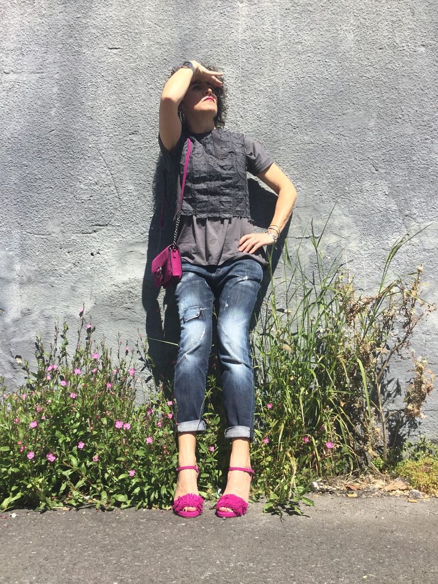 Rebeca Valdivia, personal shopper, Donostia, San Sebastián, Miss Clov, boybriend jeans, sandalis tacón, boho, flecos, frills sandals, top Kilate, origami, papiroflexia, bolso bandolera, bag, white blazer, americana blanca, curls, rizos, curlpower