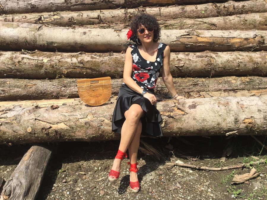 Rebeca Valdivia, Miss Clov, personal shopper, Donostia, San Sebastián, inspo, inspiración, inspiration, tendencia, trendy, lunares, polka dots, frills, espadrilles, alpargatas, madehand, made in spain, perfecto vaquero, denim biker, flowers, curlpower, curls