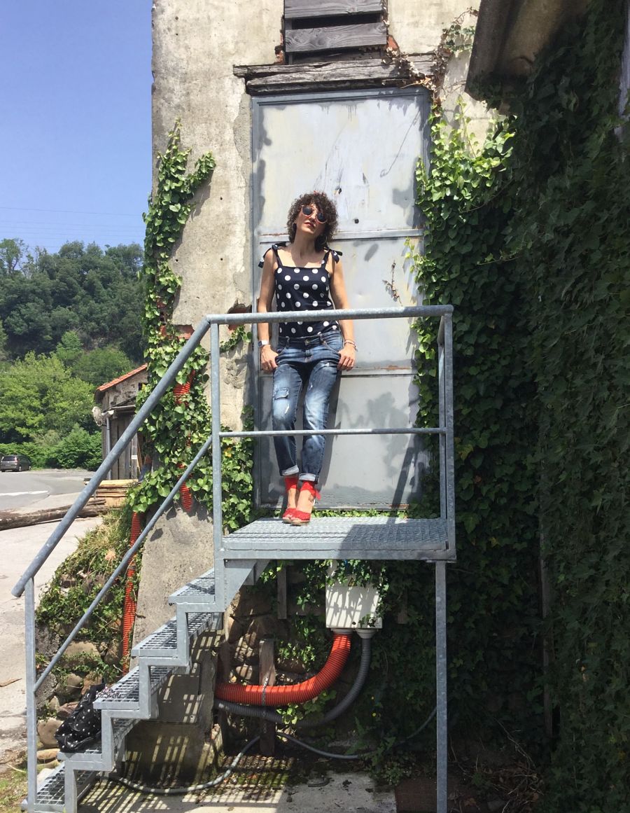Rebeca Valdivia, Miss Clov, personal shopper, Donostia, San Sebastián, inspo, inspiración, inspiration, tendencia, trendy, lunares, polka dots, body, espadrilles, alpargatas, madehand, made in Spain, curlpower, curls, boyfriend jeans, bandana