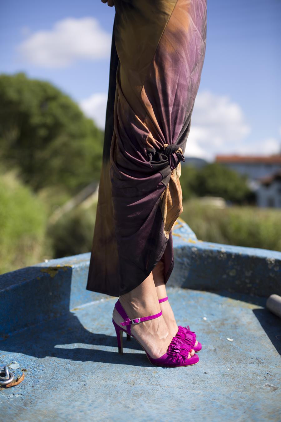 Rebeca Valdivia, asesora de imagen, personal shopper, estilista, stilist, influencer, la blogger indie, Donostia, San Sebastián, Miss Clov, maxi dress, vestido largo, tie dye, afro, turbante, sandalias de tacón, heels, sandals, maxi earings, maxi vestido, mini bag, bolso bandolera, clutch, la blogger indie, influencer